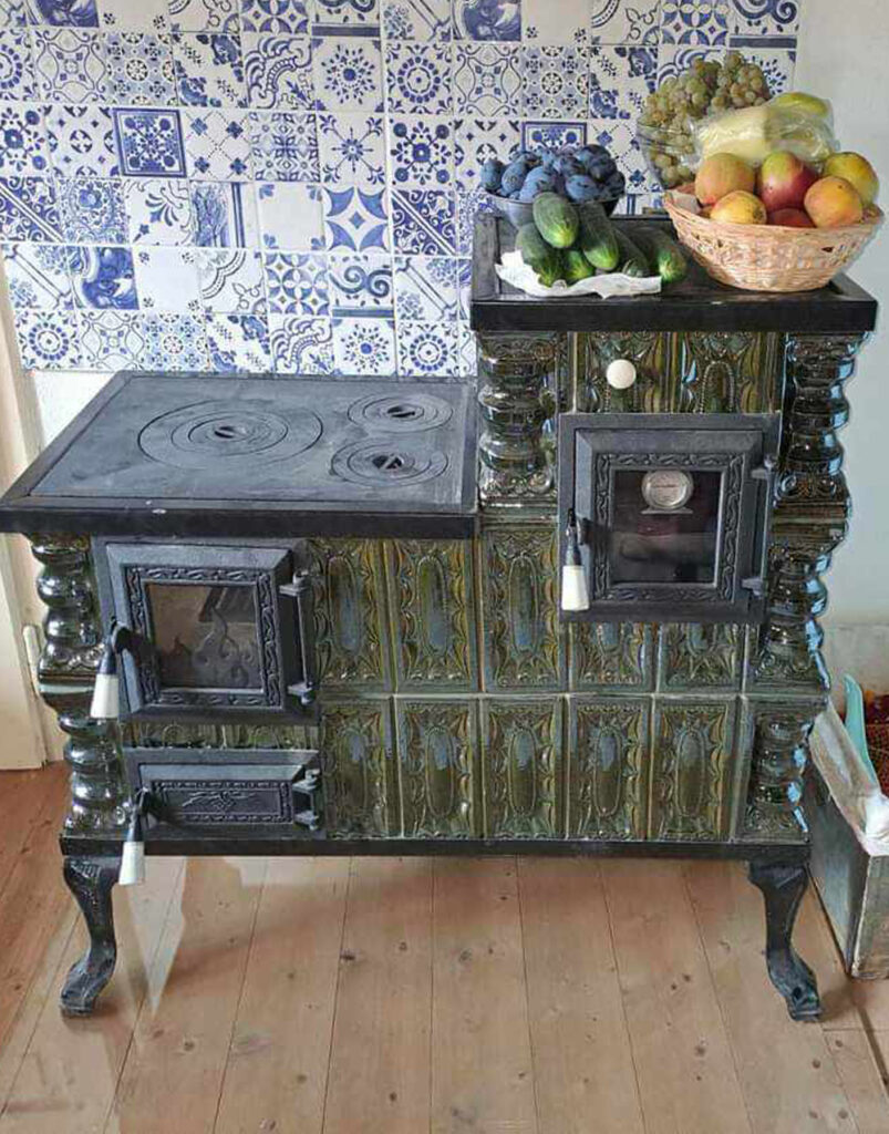 kamna-sporaky-pece-piece-koza-Sucansky-5-803x1024 (1)