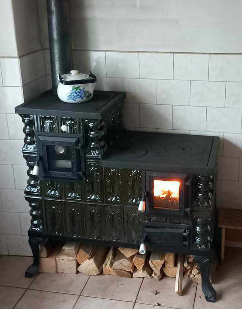 kamna-sporaky-pece-piece-koza-Sucansky-6-803x1024 (1)